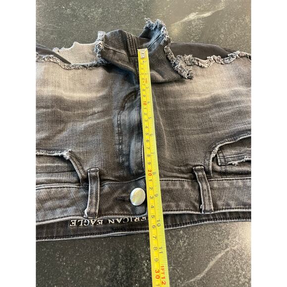 American Eagle Outfitters black faded Hi-rise Shortie denim shorts 12 - Picture 9 of 10